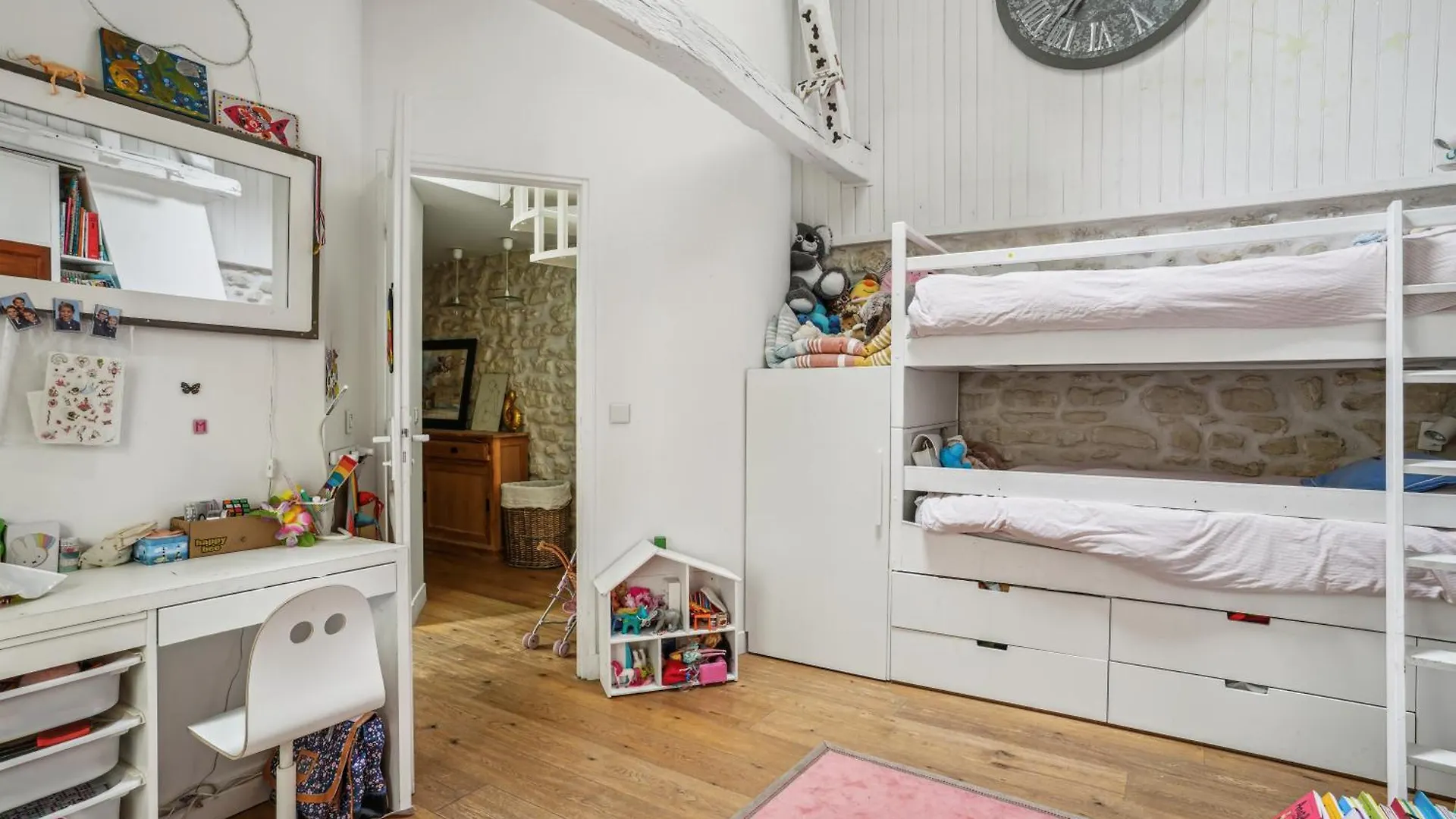 Maison Rustique En Plein Paris 17Eme Apartment 0*,  France