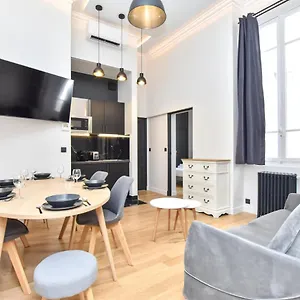 Cosy - 2br-7p - Arc De Triomphe Parijs