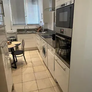 Apartament Avenue Foch, Paryż